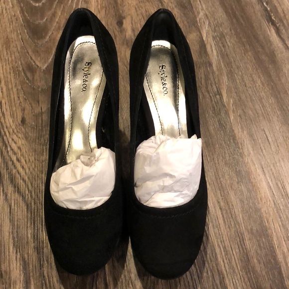 Style & Co. Pumps - Picture 4 of 4